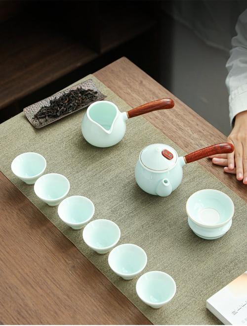 德化羊脂玉瓷功夫茶具 侧把壶描金礼盒，可定制的高端茶道之选